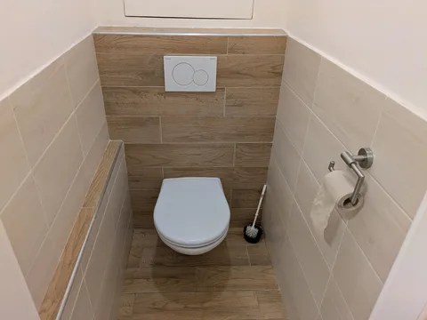 Samostatné WC v bytě